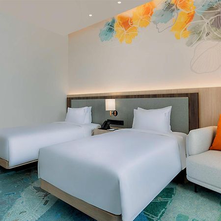 Holiday Inn Lampung Bukit Randu By Ihg Bandar Lampung Esterno foto
