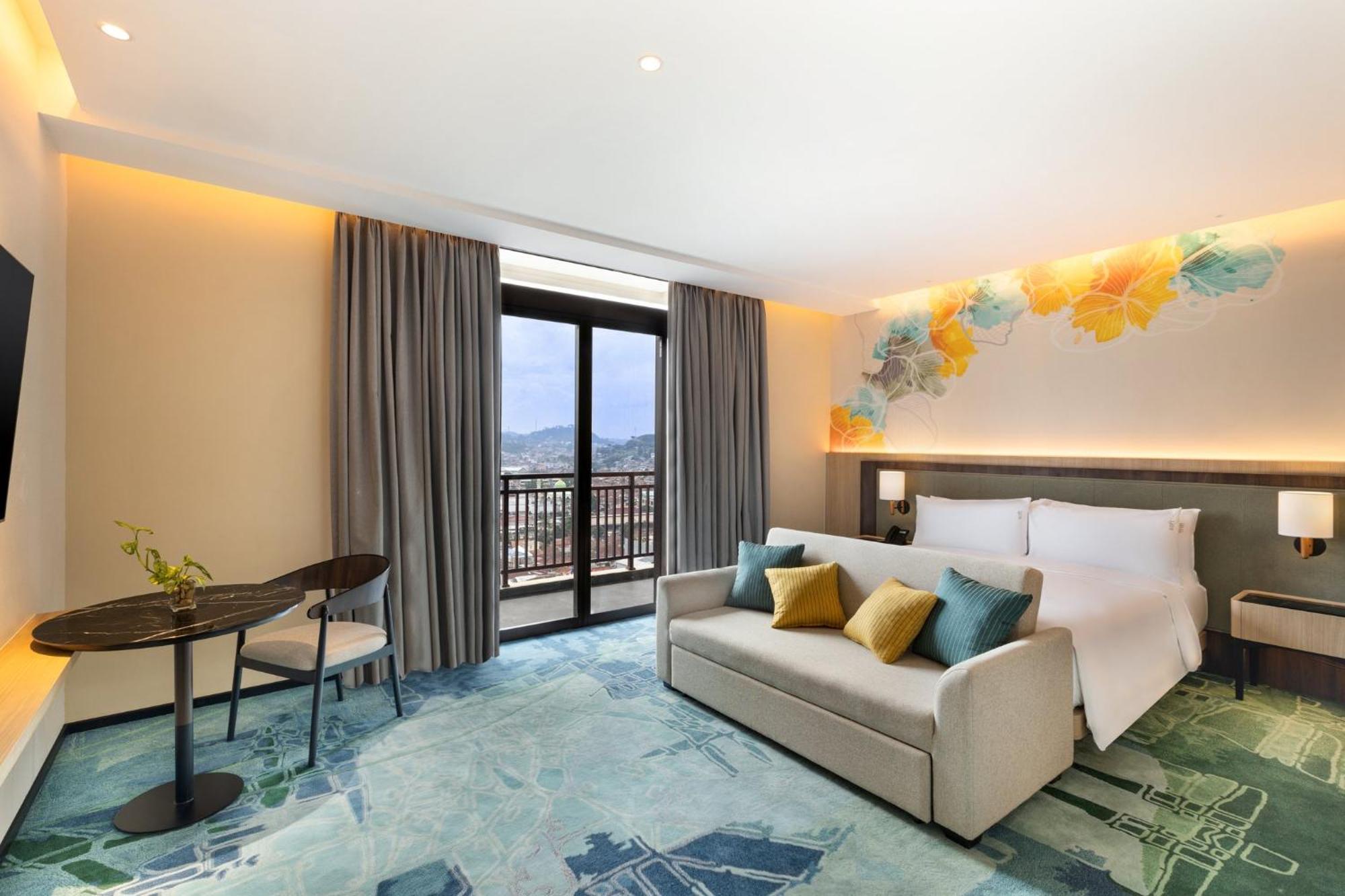 Holiday Inn Lampung Bukit Randu By Ihg Bandar Lampung Esterno foto
