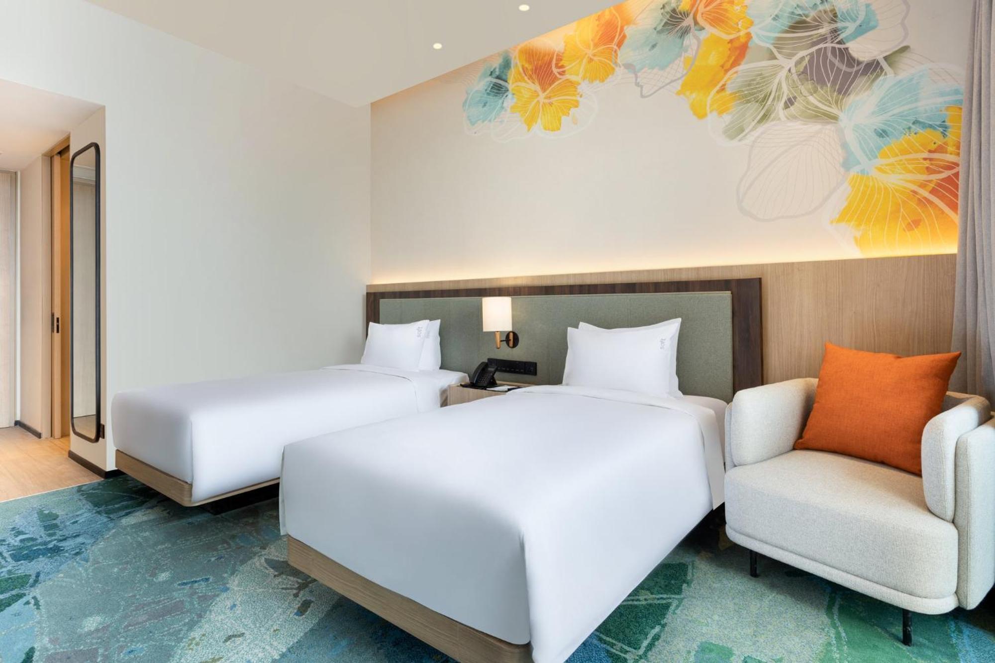Holiday Inn Lampung Bukit Randu By Ihg Bandar Lampung Esterno foto